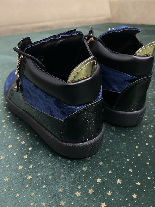 Giuseppe Zanotti Kriss Velvet Mid - Premium Quality , Material Catifea