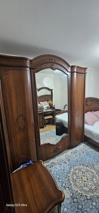 Спальный гарнитур