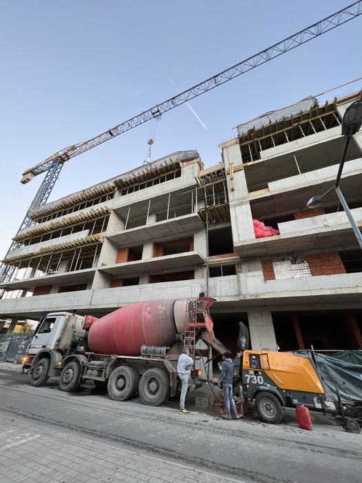 Inchiriere pompa beton  pompa de beton stationara pompare beton