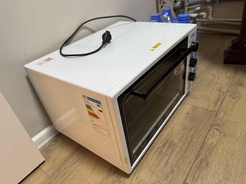 Духовка artel б/у