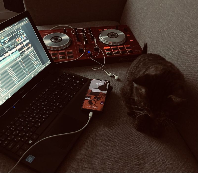 Продаётся Pioneer DOJ-SB