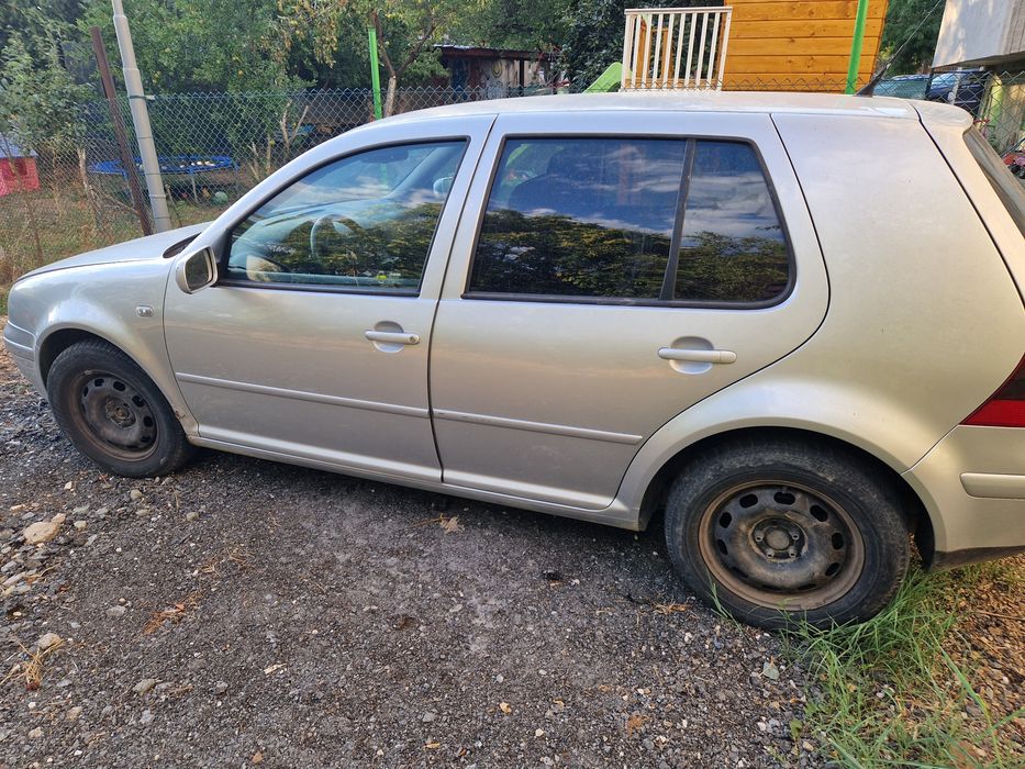 Голф 4 1.6 fsi 5скорости на части