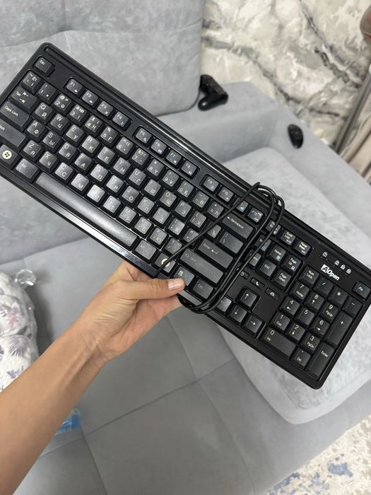 Продам Клавиатуру, за вашу цену! Почти не пользовались