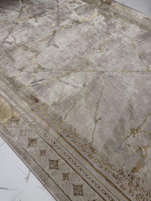 Продам ковер плотный 200х300