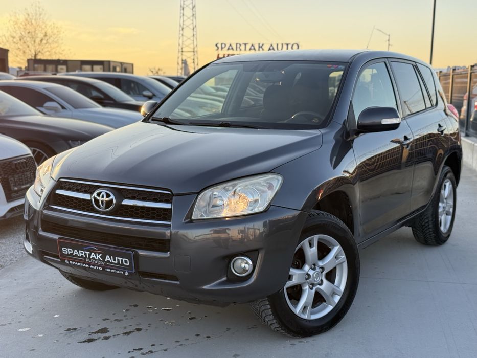 Toyota Rav4 2.2D4D* 2011г* Топ Състояние* Теглич* 197.000КМ*