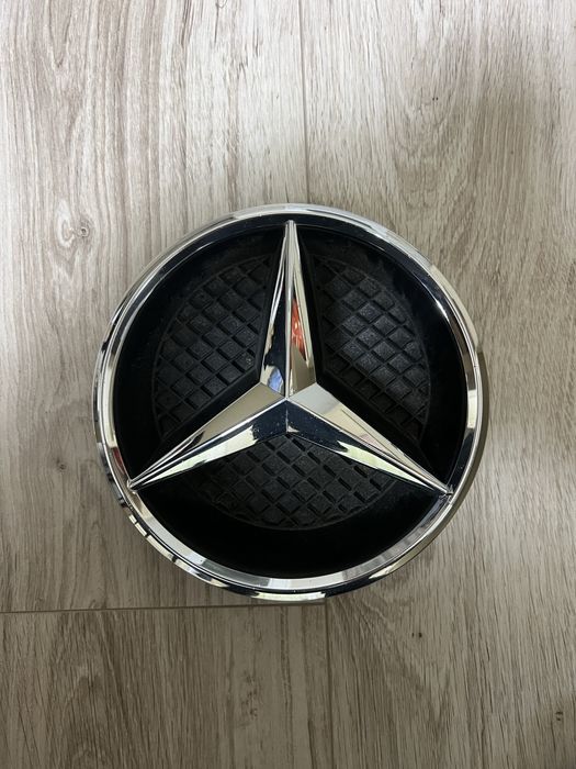 Оригинални емблеми Мерцедес