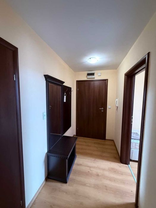 Стилен тристаен апартамент с панорамна гледка в Банско