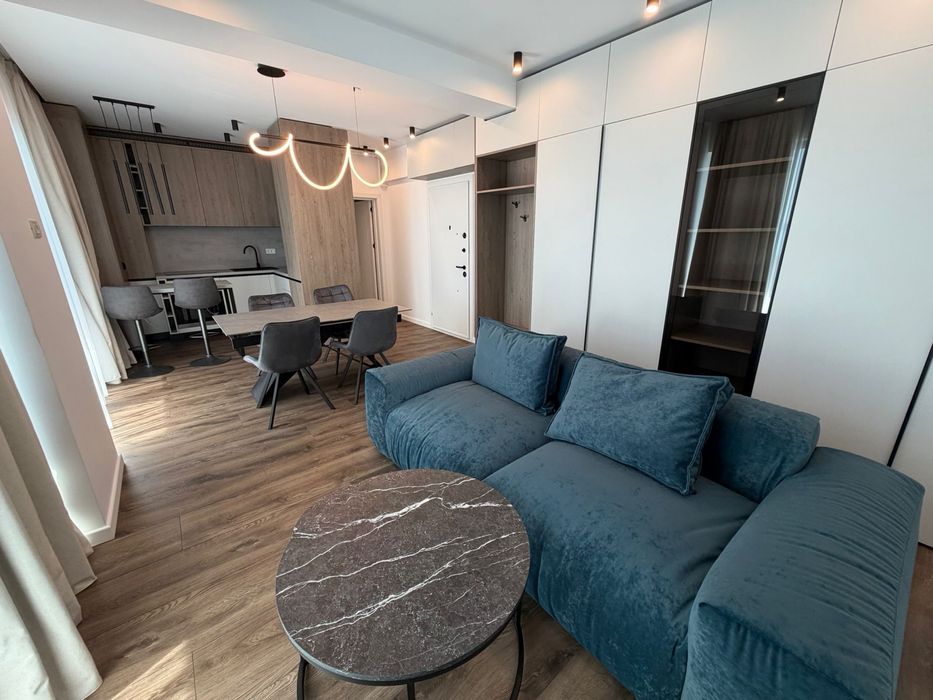 Apartament 2 camere vedere spre mare in portul Mangalia / complet mobilat