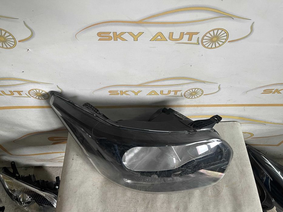 Far dreapta Ford Transit dupa 2020 Europa cod GK31-13W029-BA