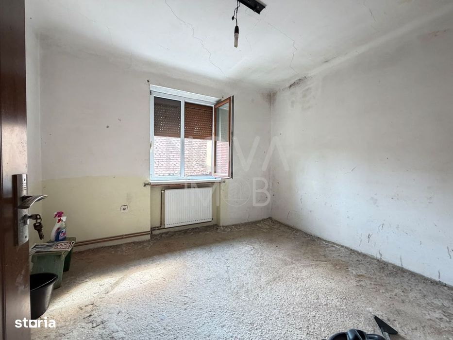 Casa individuala de vanzare cu COMISION 0, Zona Lazaret / Lupeni