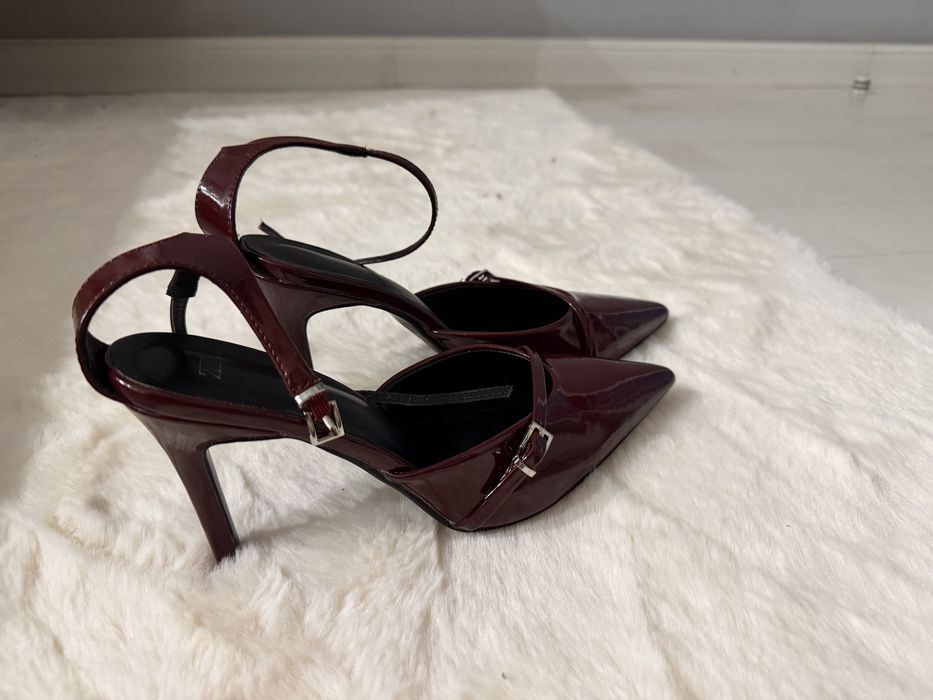 Продам новые туфли Zara, размер 39.