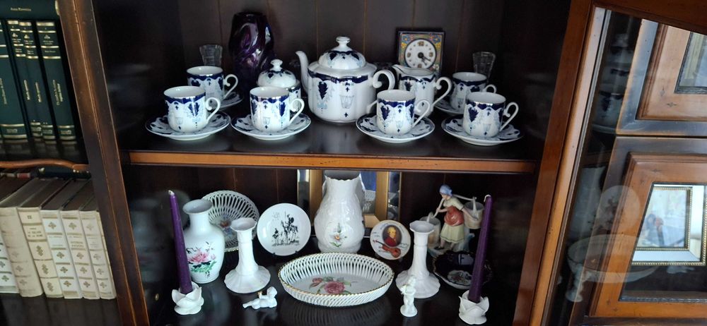 Bibelouri portelan, vaze, servicii ceai, cafea, ori argintate