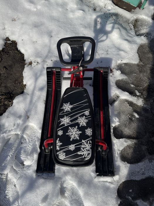 Снегокат детский бордовый цвет