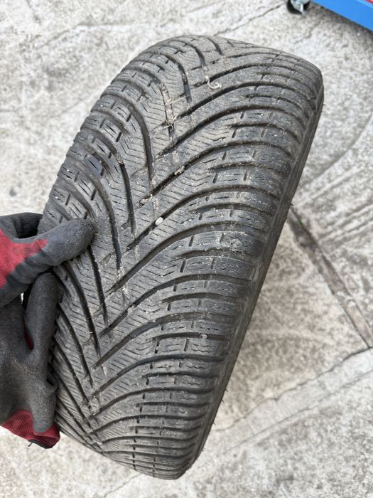 Джанти БМВ 17 цола 5х120 със зимни гуми