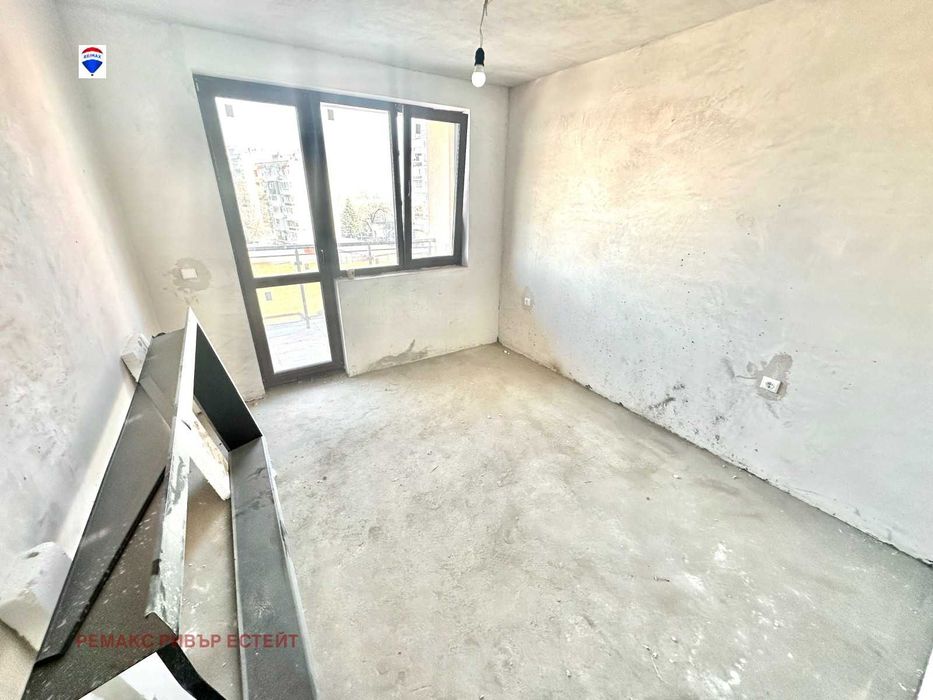 Двустаен апартамент за продажба ново строителство кв. Дружба 3