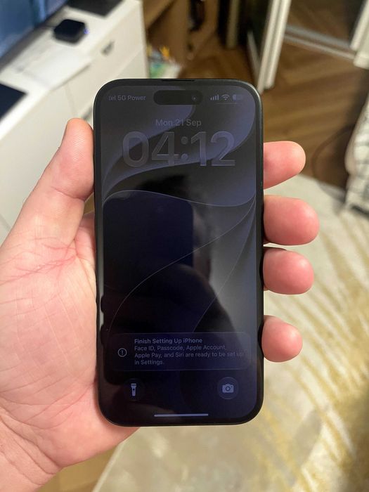 Iphone 16 128gb black (97% battery)