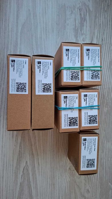 Kit Complet 3D Printing: Bambu Lab A1 Combo + Incintă + Accesorii