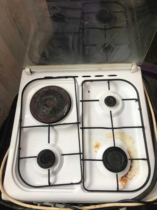 Продам газовую плиту