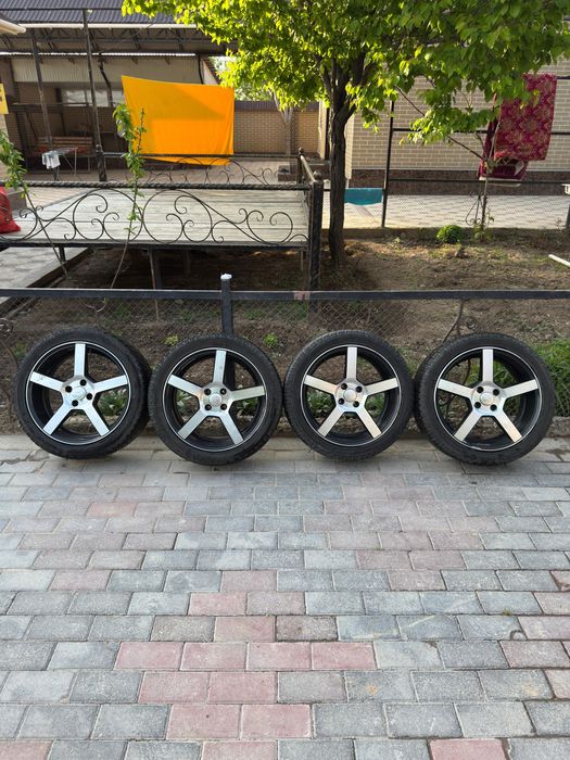 Диска Воссен оргинал р 17 покришка 215.45 р17