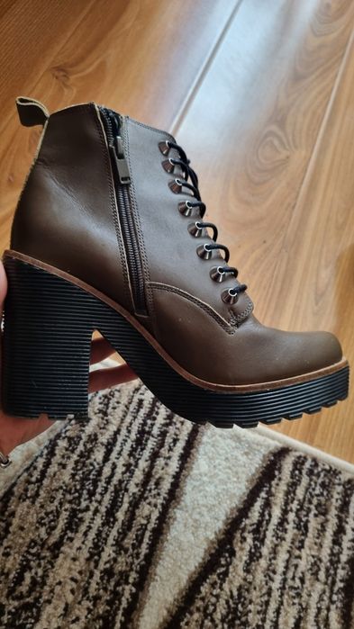 Botine de piele Aldo