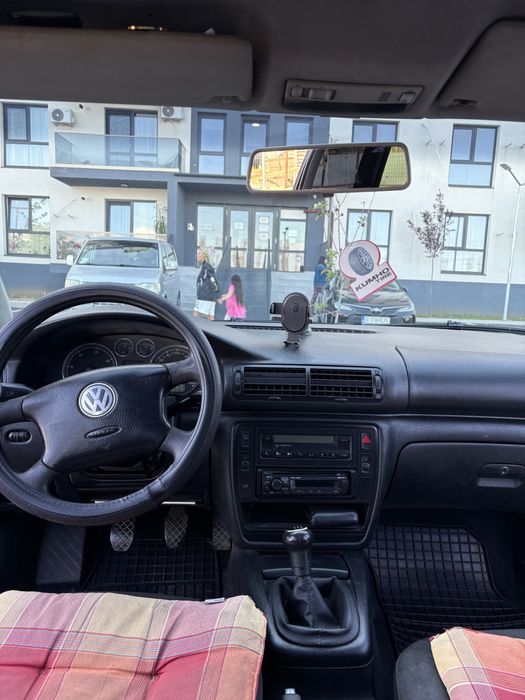 VOLKSWAGEN Passat 0 — imagine 4