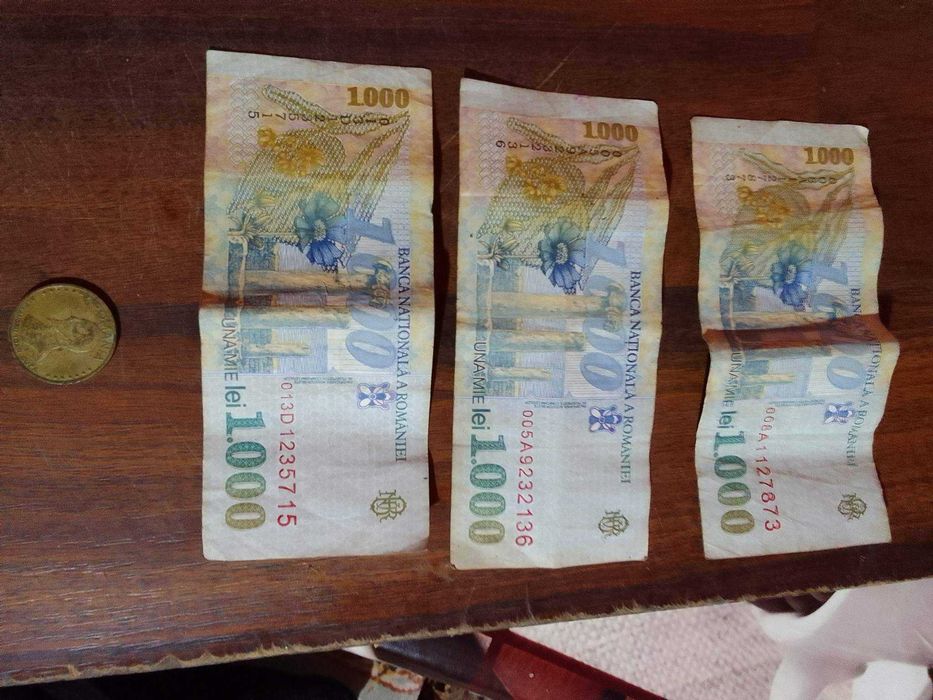 Vând bancnote din anul 1989 ,preț negociabil 30.000€ bucata sau toate