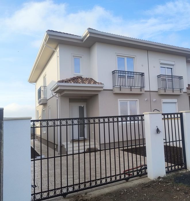 Vând duplex direct de la proprietar