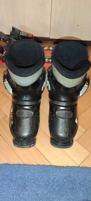 Детски ски и обувки