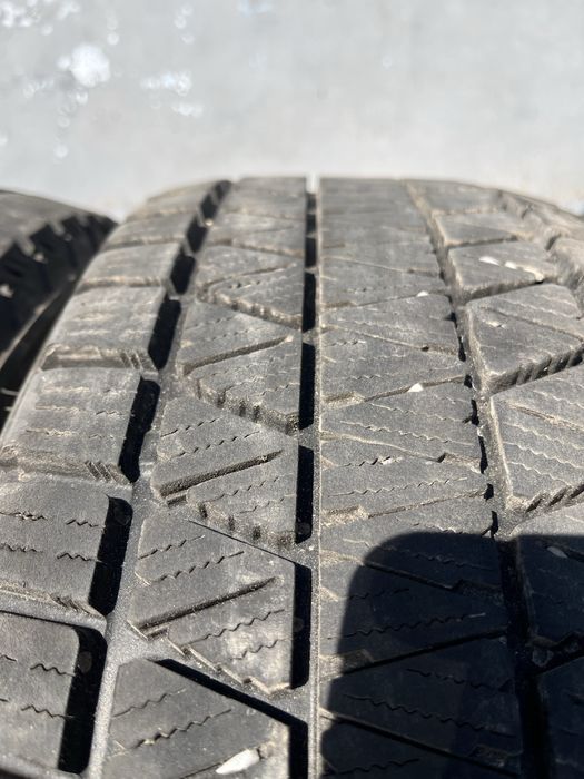 4 бр. зимни гуми 215/65/16 Bridgestone DOT 1020 7-7,5 mm