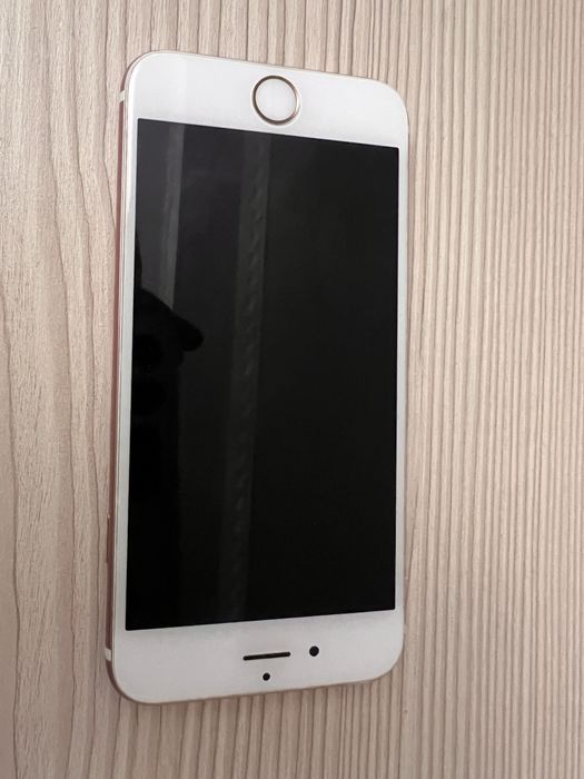Iphone 6s, 32gb память.  Состояние хорошее,