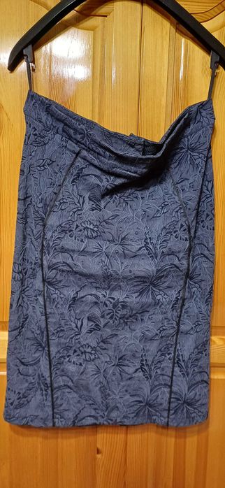 Разкошен Костюм 3 Части-САКО+БЛУЗА+ПОЛА! Уникален Дизайн и Материя!НОВ