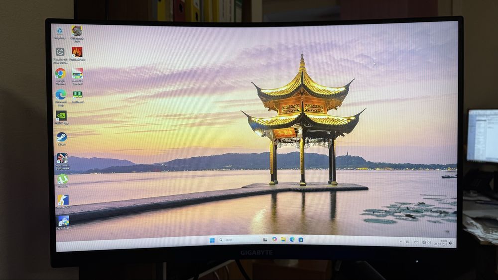 Игровые мониторы Gigabyte 165гц 27д изогнутые