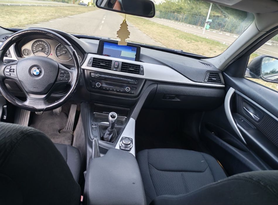 BMW Seria 3 Vând Autoturism BMW , F30, 2012