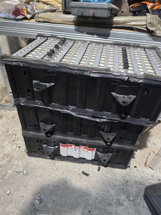 Vand celule pentru mașină hibrid