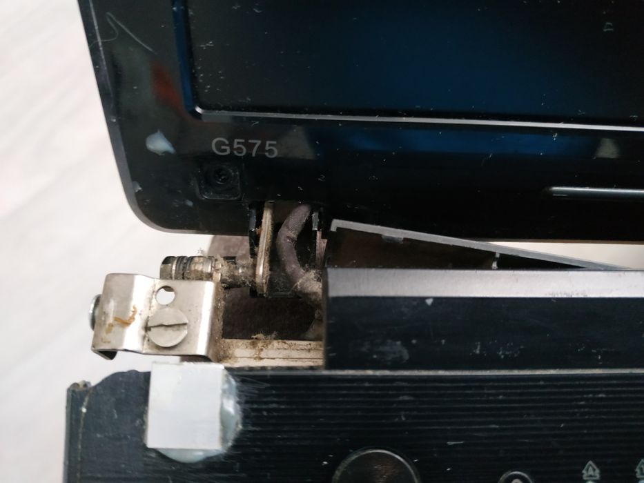 Неисправный ноутбук Lenovo