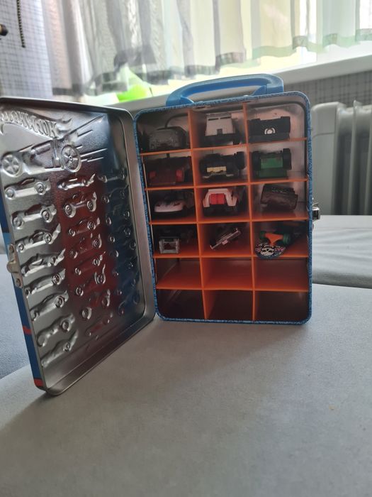 Кейс для машинок