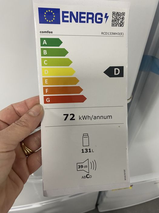 Хладилник /Охладител Comfee RCD133WH3(E) 131 l Внос-Германия