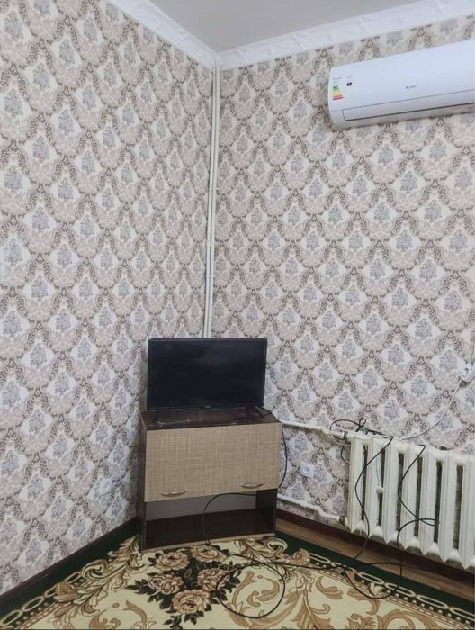 Срочно ижарага берилади 1 етаж 2 хона еш боласи еклага берилади