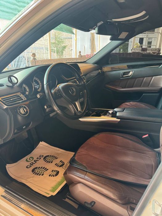 Мерседес 212  Е 300