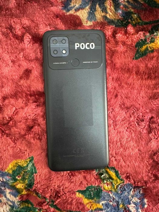 Продам телефон POCO