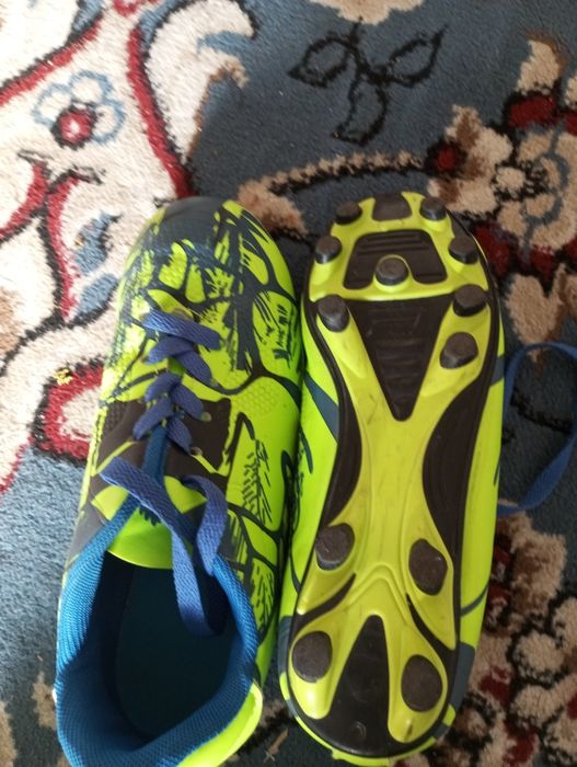 Б/у бутцы футболные