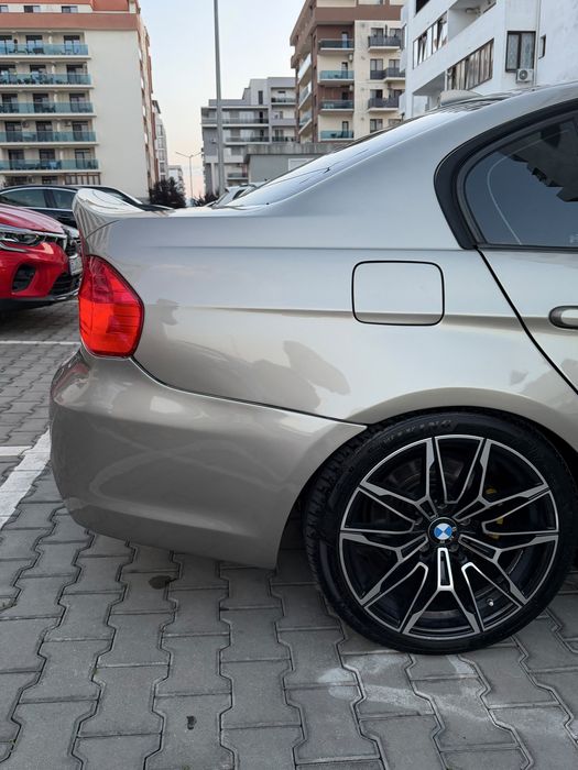 BMW 3 Series 2011 — imagine 5