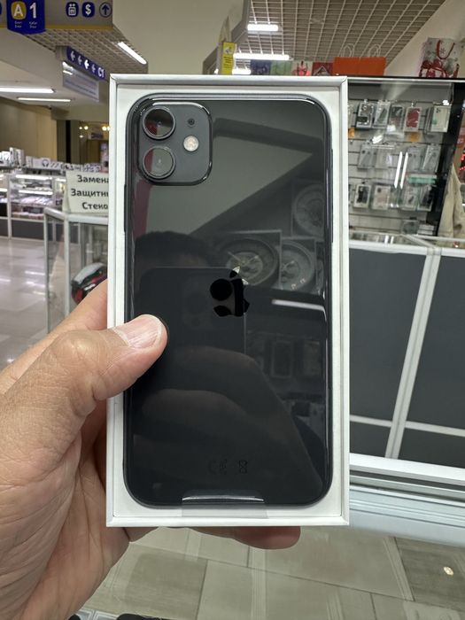Айфон 11 64 гб ..