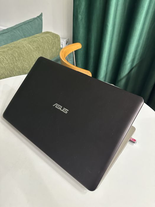 Asus x540 core i3/256gb/8gb
