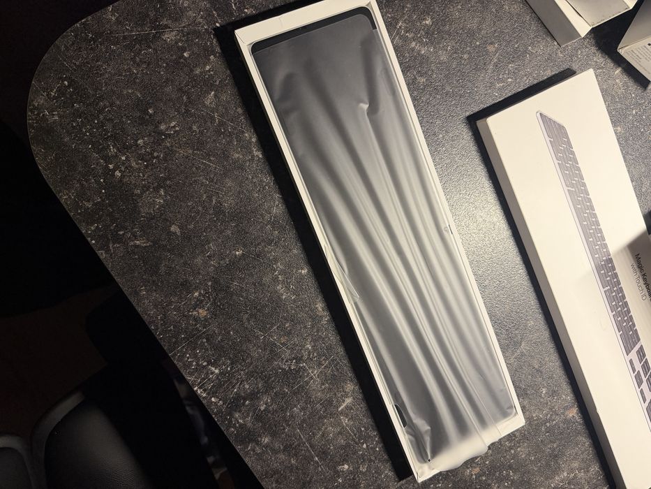 Apple Magic Keyboard cu Touch ID