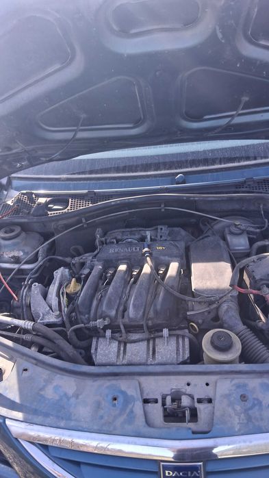 Vînd motor de logan 16.16v an2008