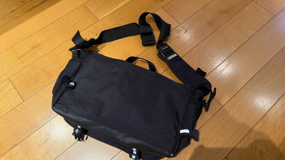 Set Genți Booq (Graphite): Rucsac Boa Squeeze + Messenger Boa Nerve