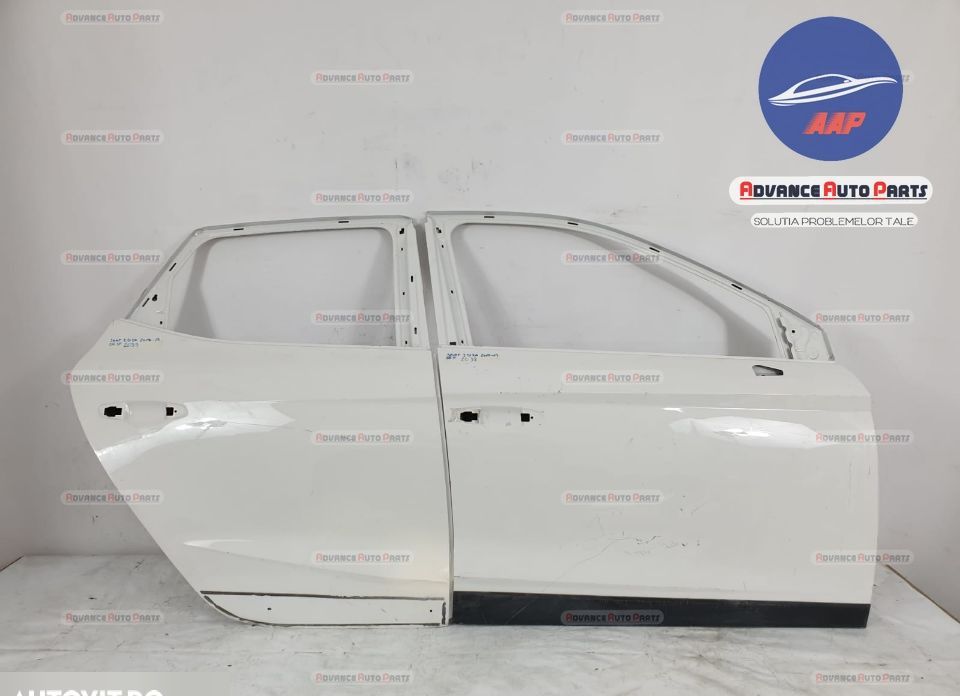 Оригинална дясна предна/задна врата в добро състояние Сеат Арона / Sea