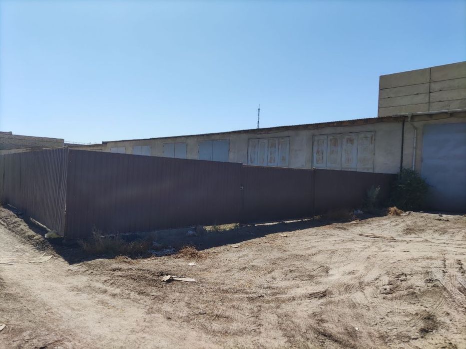 Урганч шахрида 2та склад сотилади