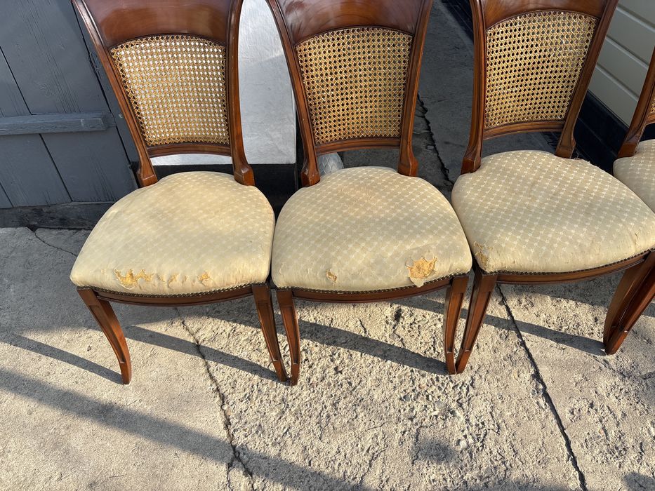 Продам стулья из дерева бу